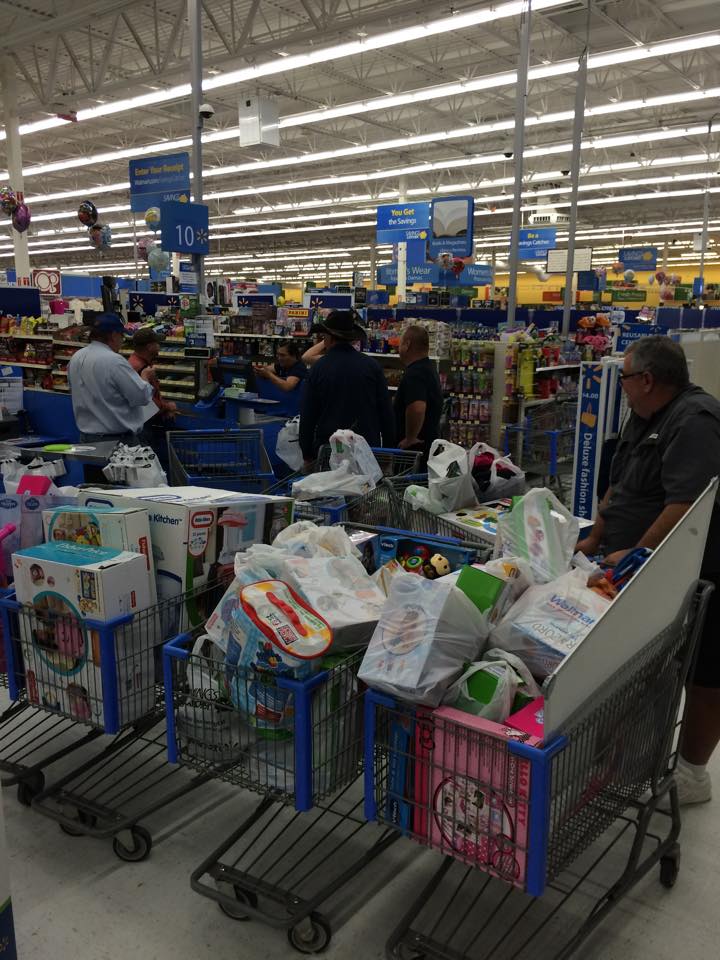 toy run shopping 12-15-14.jpg